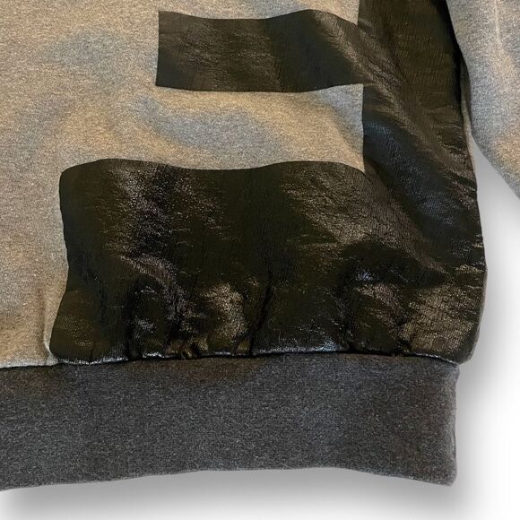 FENDI Double FF Motif Grey & Black Sweater
|Size: Youth 12A| - Picture 11 of 12